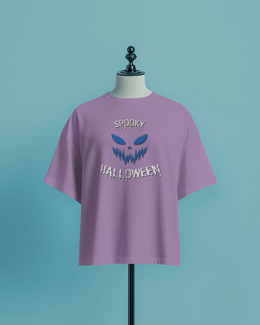 Spooky Halloween in Oversized Comfort – Creepy Tee