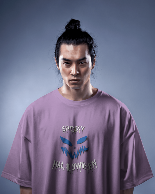 Spooky Halloween in Oversized Comfort – Creepy Tee