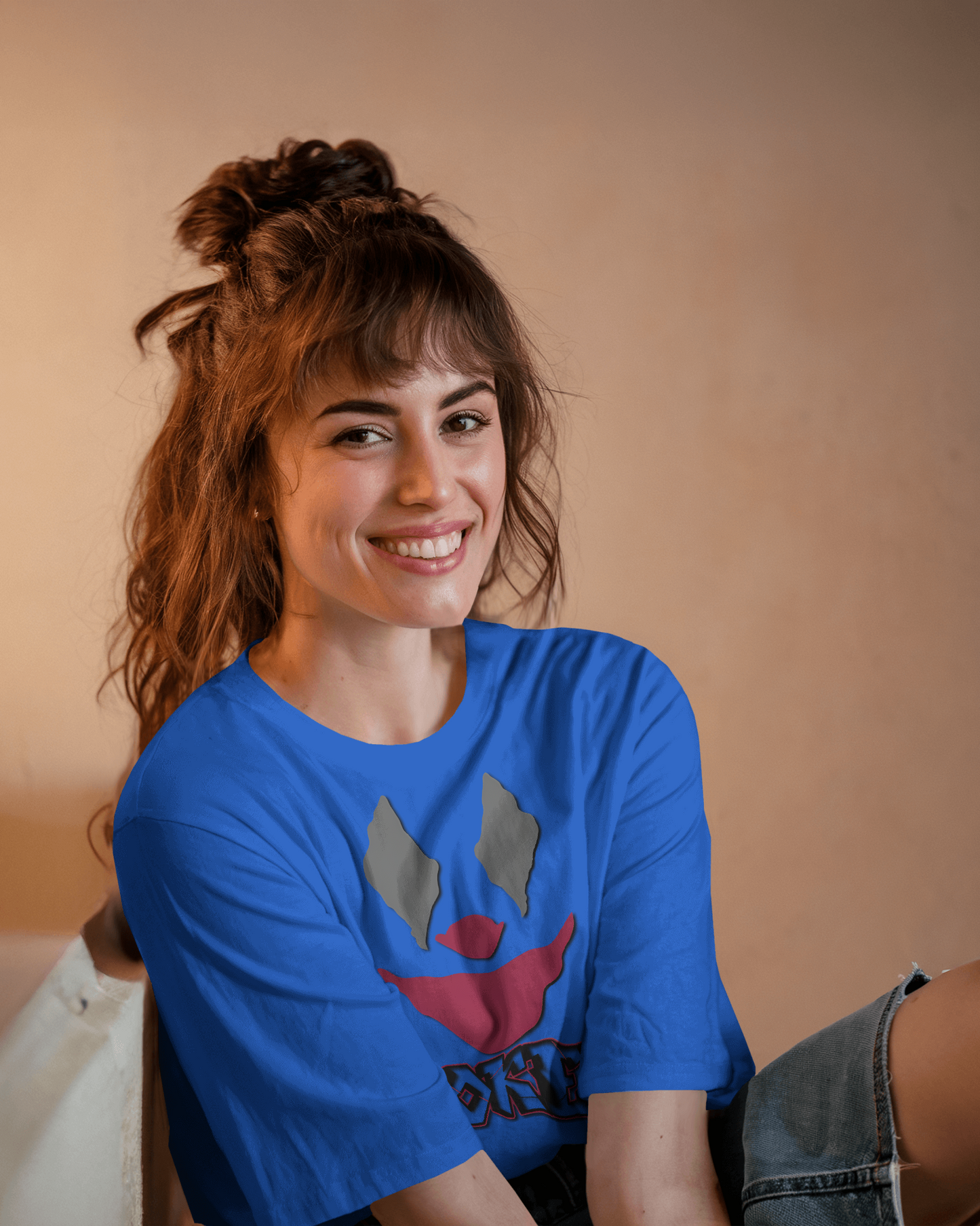 Joker Energy in Oversized Comfort – Statement Tee