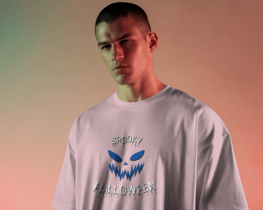 Spooky Halloween in Oversized Comfort – Creepy Tee