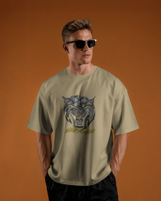 Spellbinding Oversized Comfort – Halloween Witch Tee