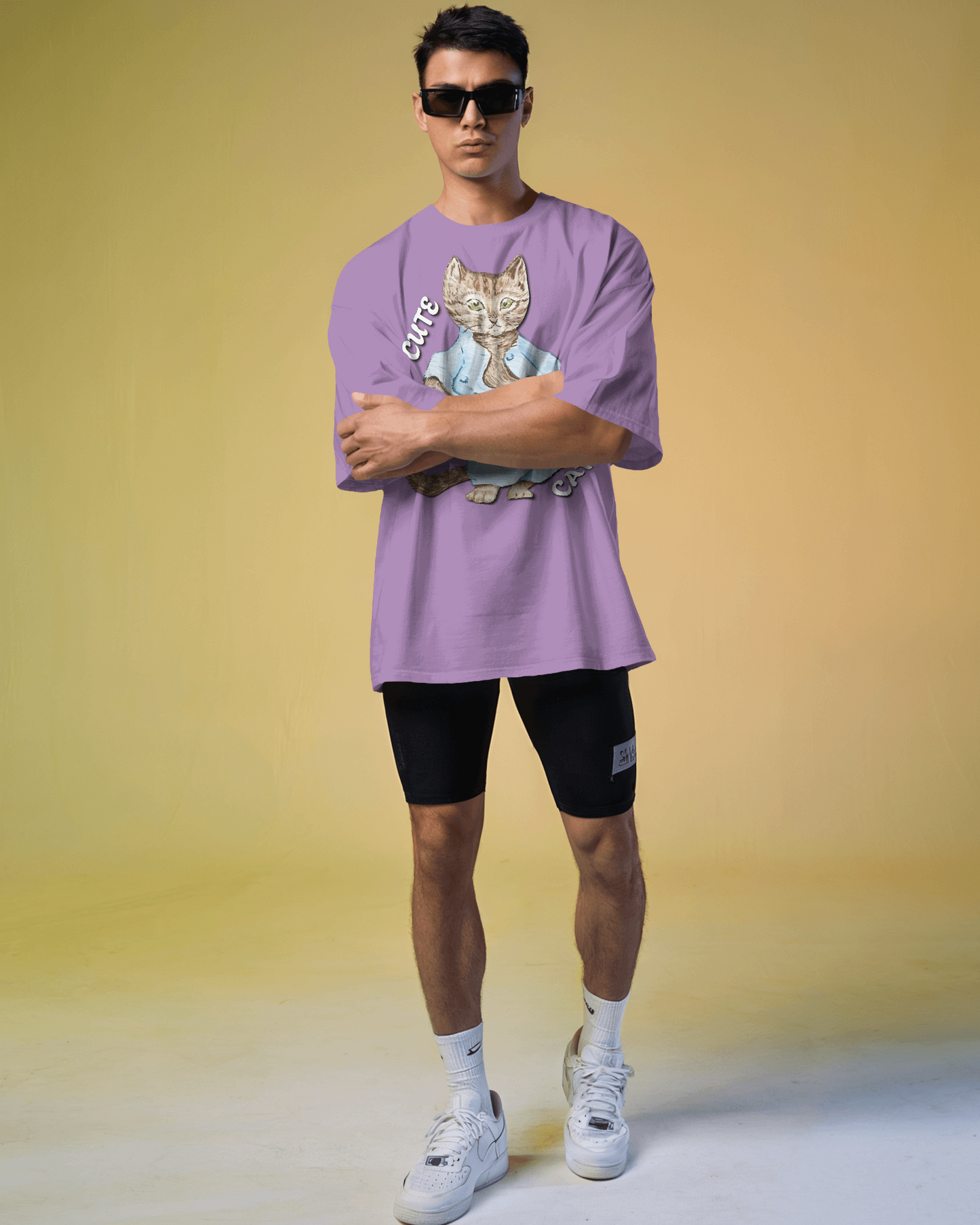 Cozy & Cute in Oversized Comfort – Cute Cat Tee