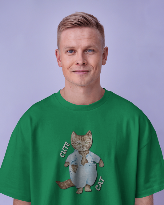 Cozy & Cute in Oversized Comfort – Cute Cat Tee