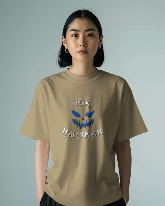 Spooky Halloween in Oversized Comfort – Creepy Tee