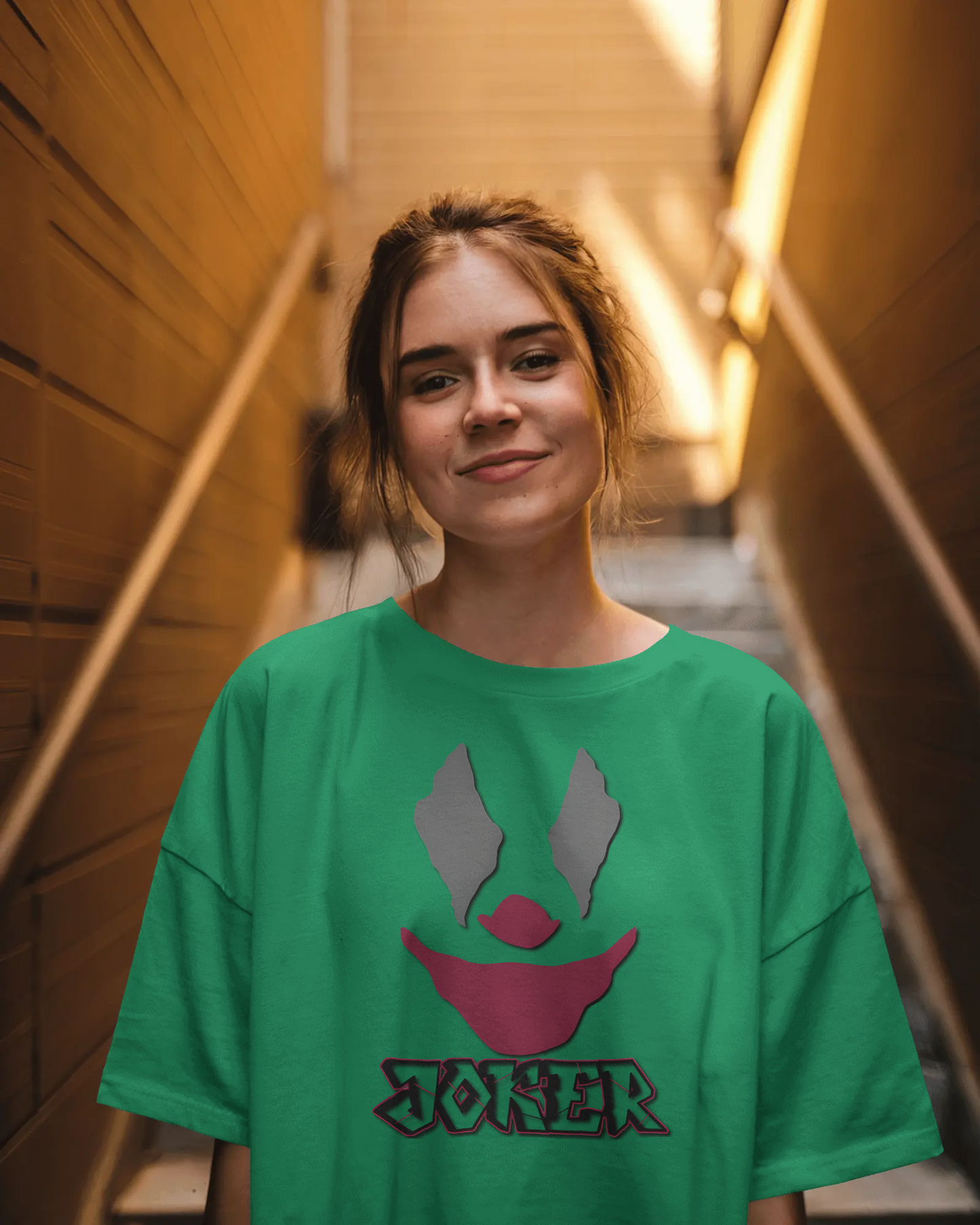 Joker Energy in Oversized Comfort – Statement Tee