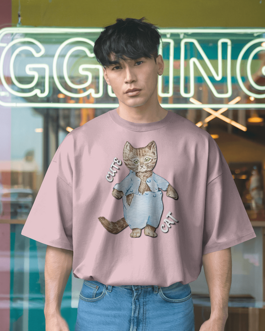 Cozy & Cute in Oversized Comfort – Cute Cat Tee