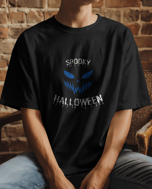 Spooky Halloween in Oversized Comfort – Creepy Tee