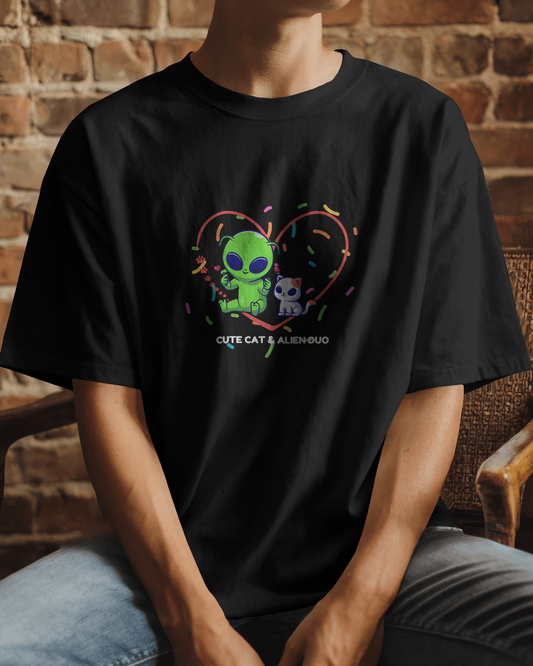 Alien & Cat Friendship in Oversized Comfort – Cute Tee